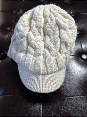 NWT Adidas Women’s Cable Knit Comfy Winter Visor Hat